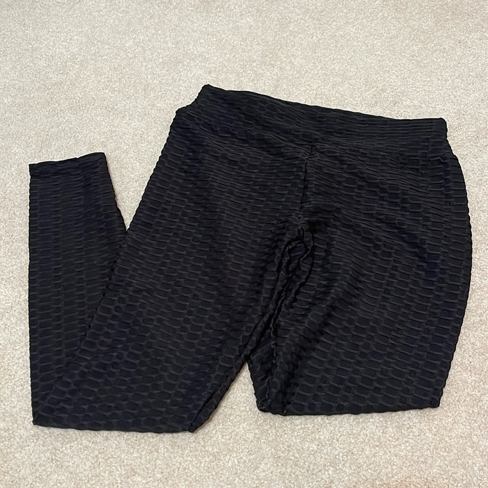 Black Booty Scrunch Pants